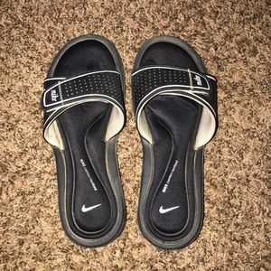 Nike slides